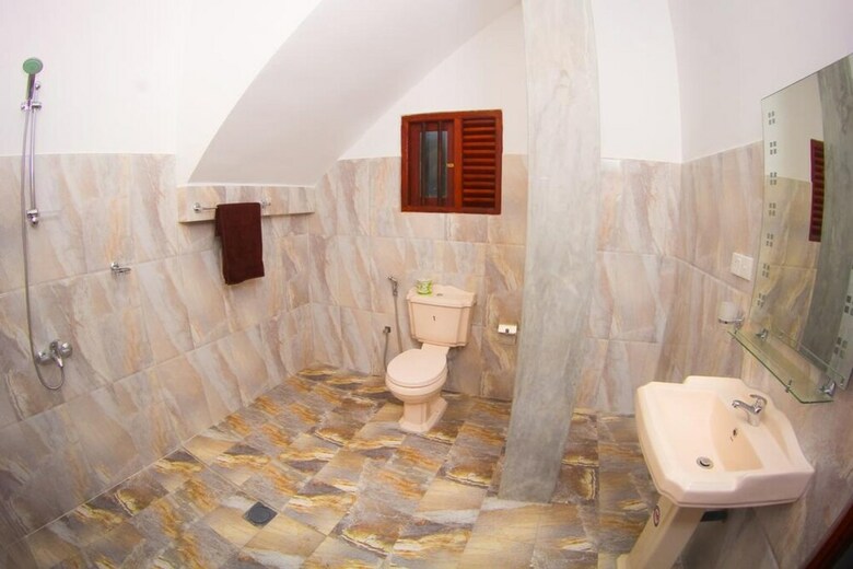 Hotel Mothers Place Nimala