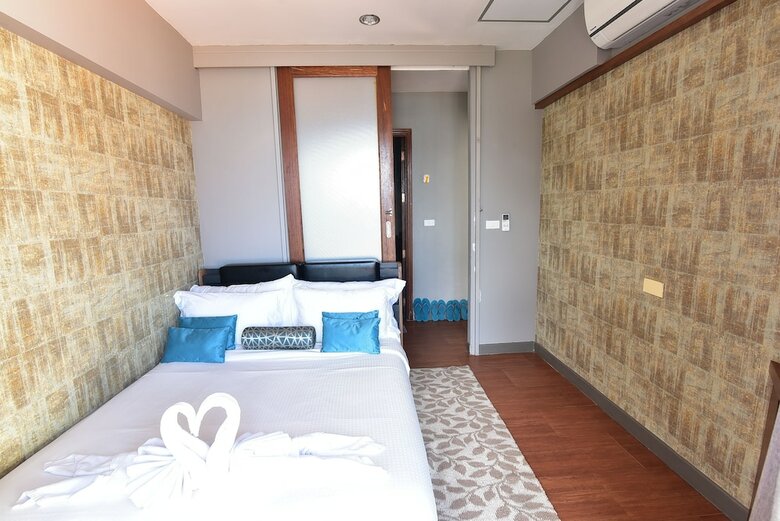 Hotel Asara Private Beach Resort