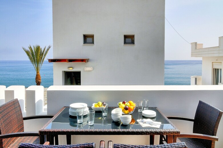 Apartamentos Myrtos Mare Suites
