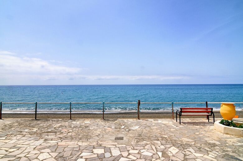 Apartamentos Myrtos Mare Suites