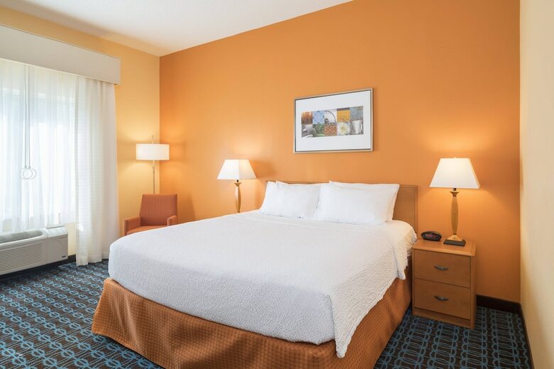 Hotel Fairfield Inn & Suites By Marriott State College