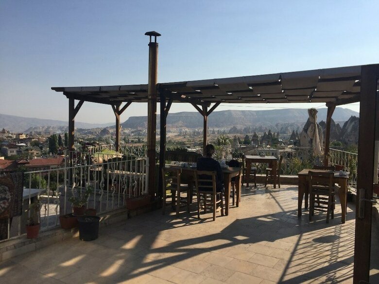 Bedrock Cave Hotel -adults Only