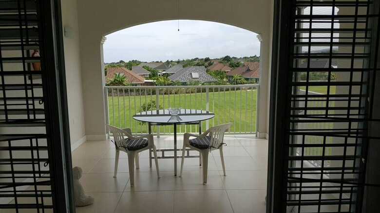 Fern Court Apartment With Oceanic View III