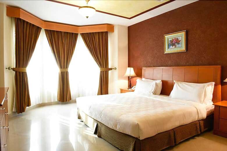 Karan Hotel