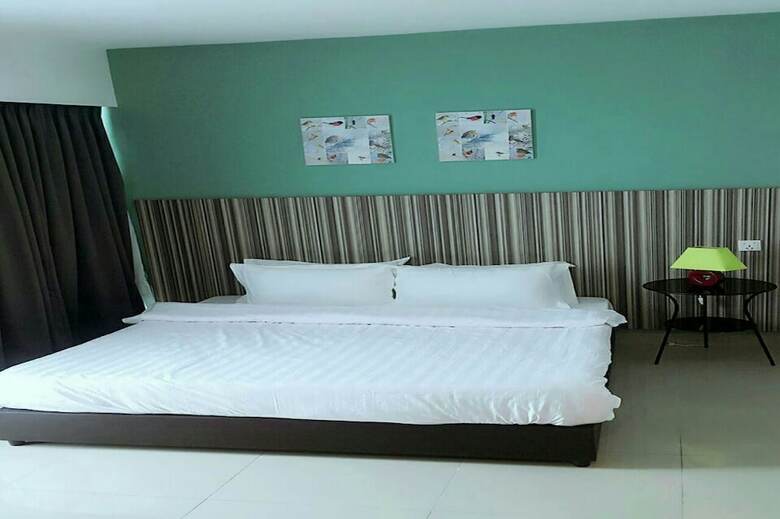Hotel De Houz - Trefoil Setia Alam Home Stay