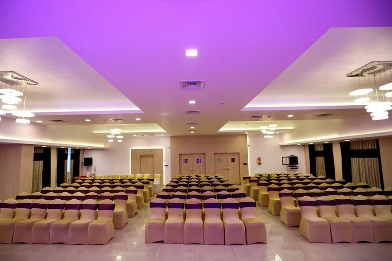 Nk Grand Park Hotel