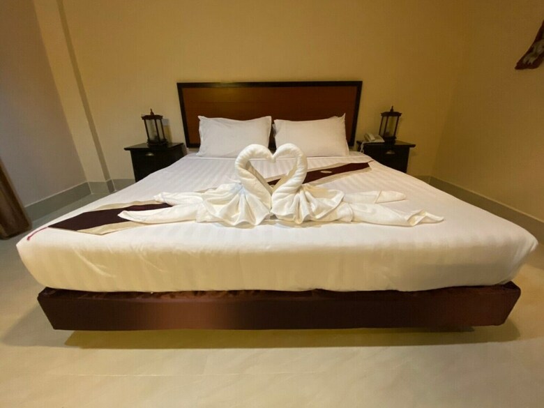 Rayong Lanna Hotel