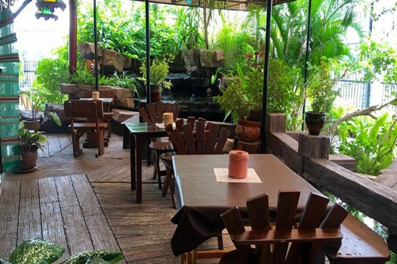 Rayong Lanna Hotel