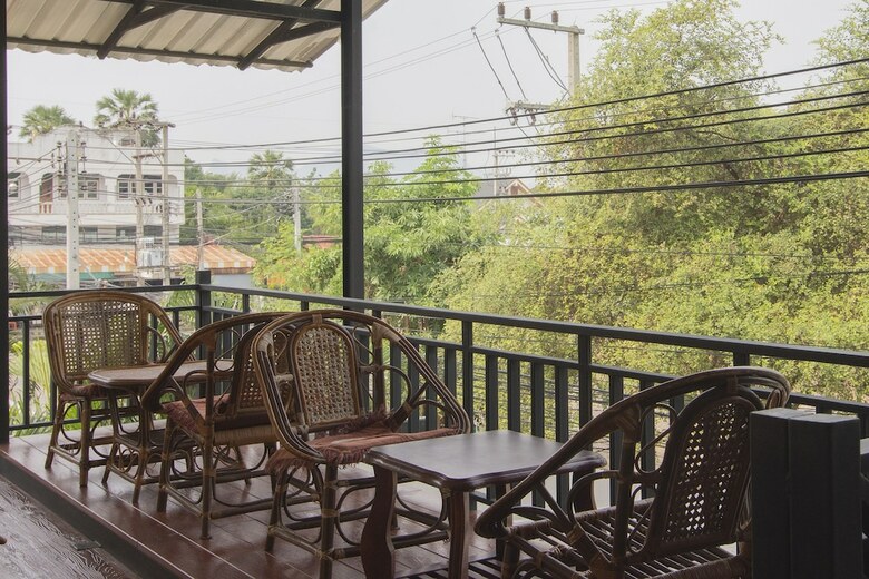 Hotel Oyo Baan Taklom Chomtalay
