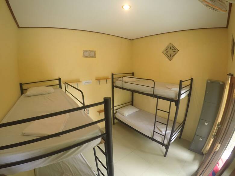 Hostal Bali Fab Dive Center - Hostel