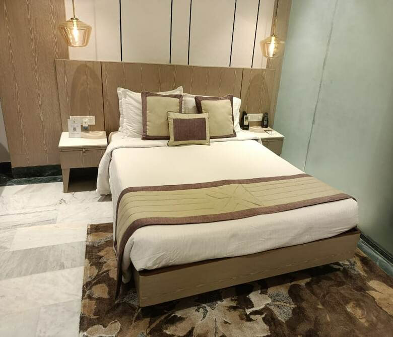 Hotel Capitol Residency