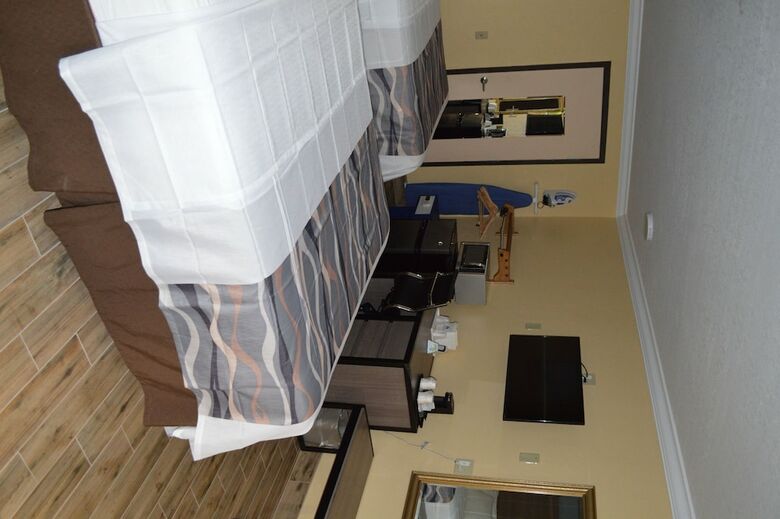Hotel Americas Best Value Inn Ft. Myers
