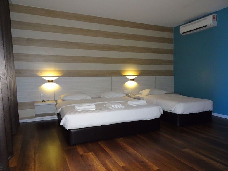 Bayfront Hotel