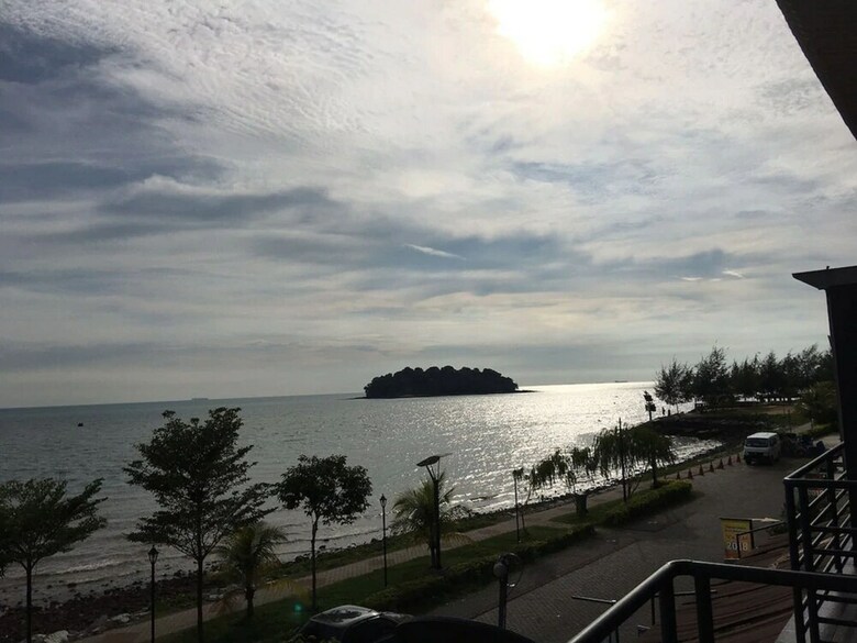 Bayfront Hotel