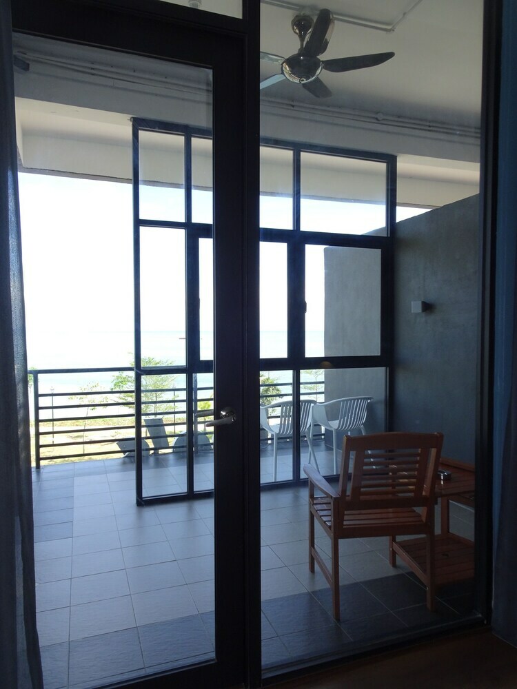 Bayfront Hotel