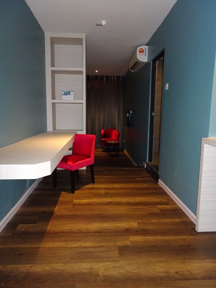 Bayfront Hotel