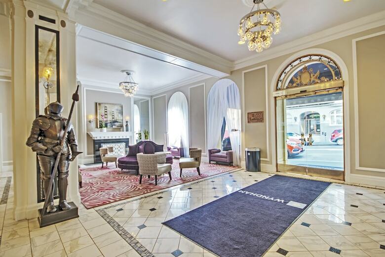 Hotel Club Wyndham Canterbury
