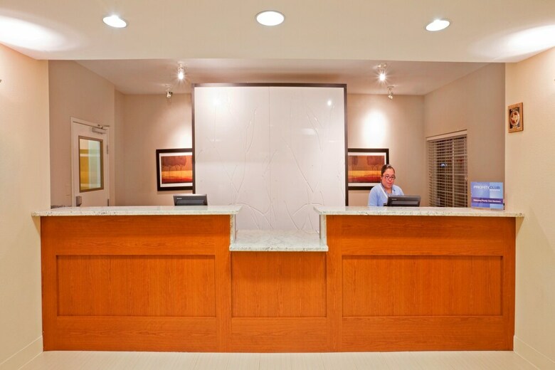Hotel Candlewood Suites Dfw South