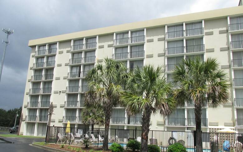 Charleston Grand Hotel
