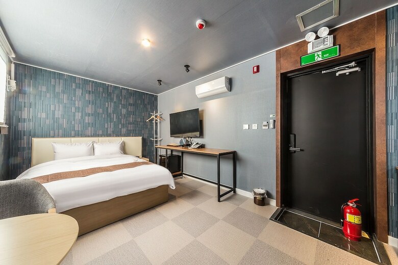 Malu Hotel