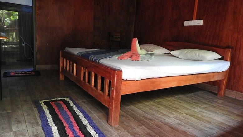 Hotel Riverside Cabana Yala