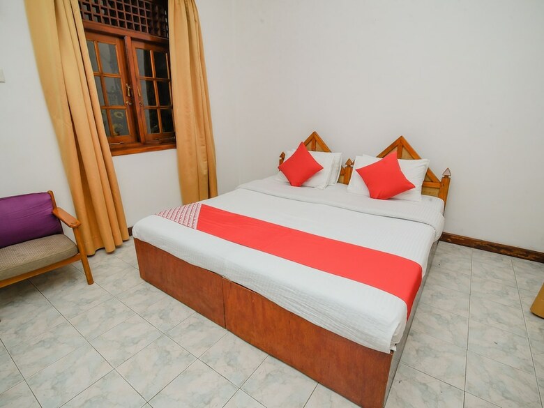 Hotel Oyo 458 Kandyan Crown