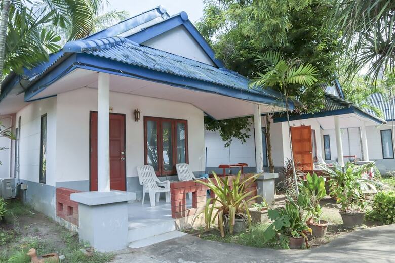 Hotel Saladan Beach Resort