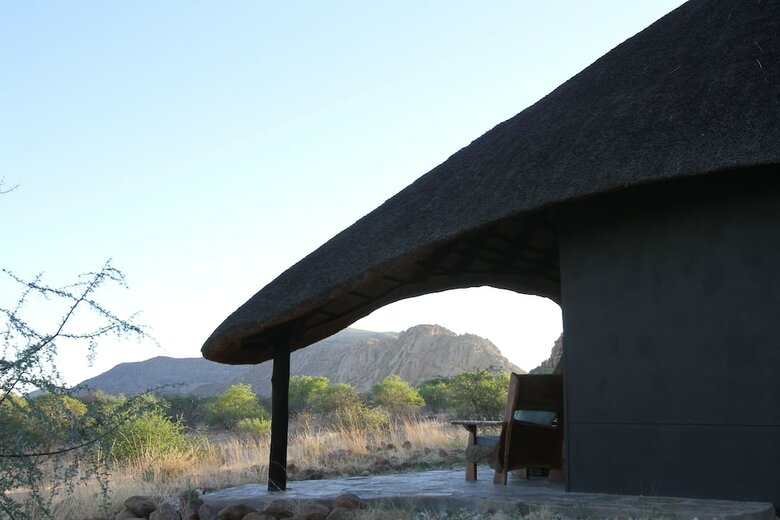Posada Ai Aiba - The Rockpainting Lodge