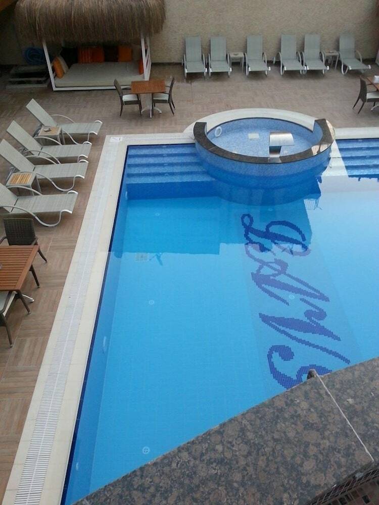 Lavinia Apart Hotel