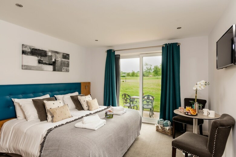 The Stratford Park Hotel & Golf Club