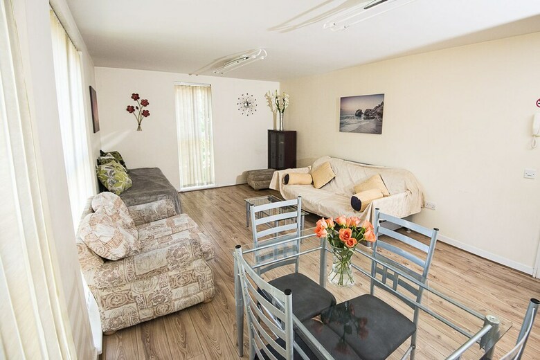 Apartamentos Park Hall Suites