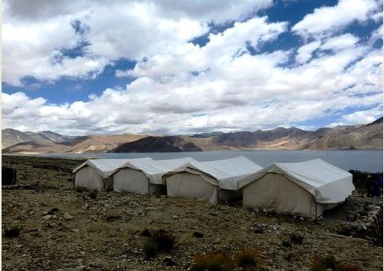 Tih Camp Blue Waters - Pangong
