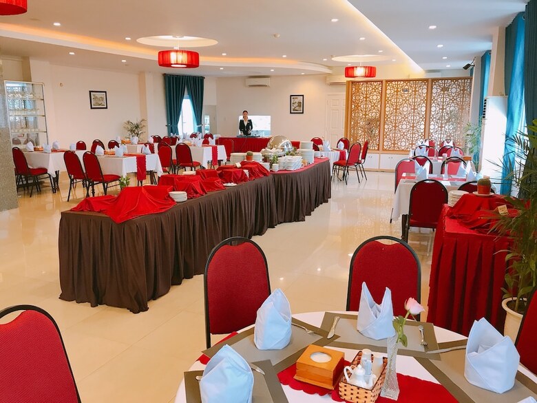 Golden Star Hotel