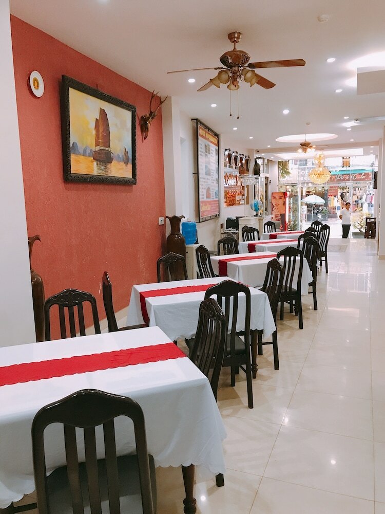 Golden Star Hotel