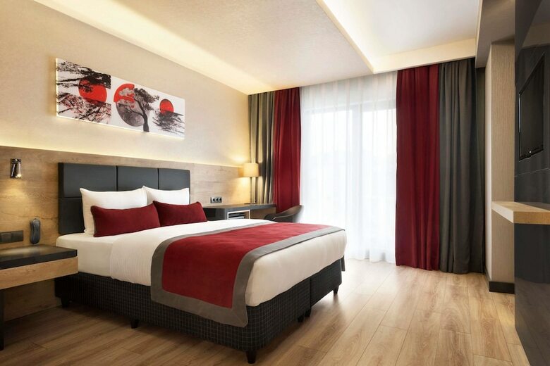 Hotel Ramada Encore By Wyndham Gebze