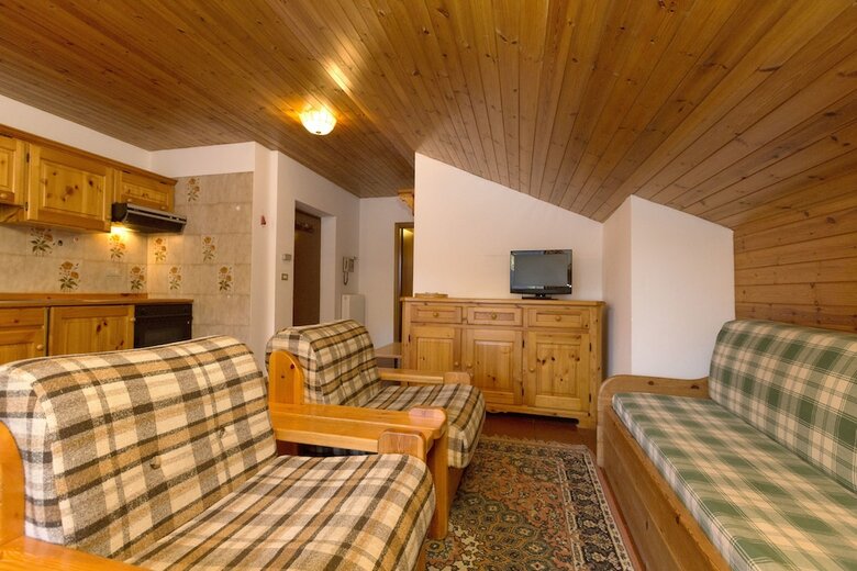 Apartamento Moena Appartamemti - Living 2000