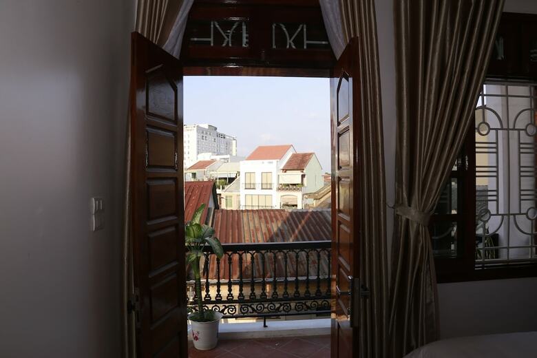 Moon & Sun Hotel