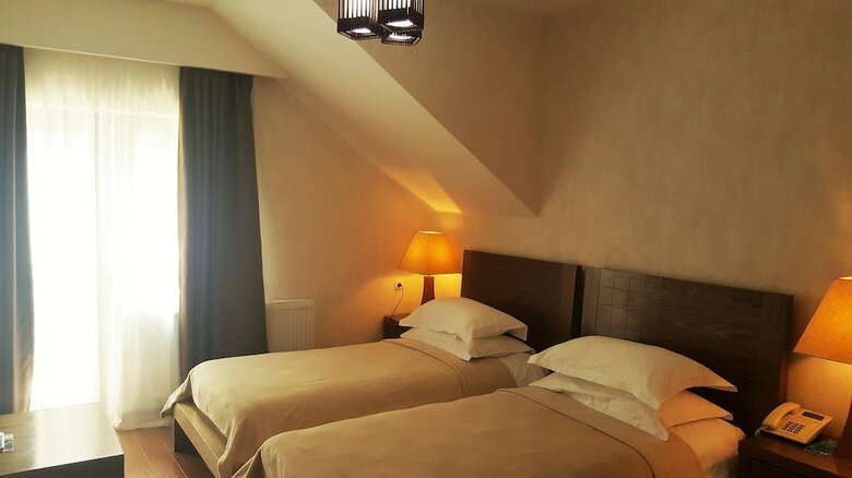 Hotel Crystal