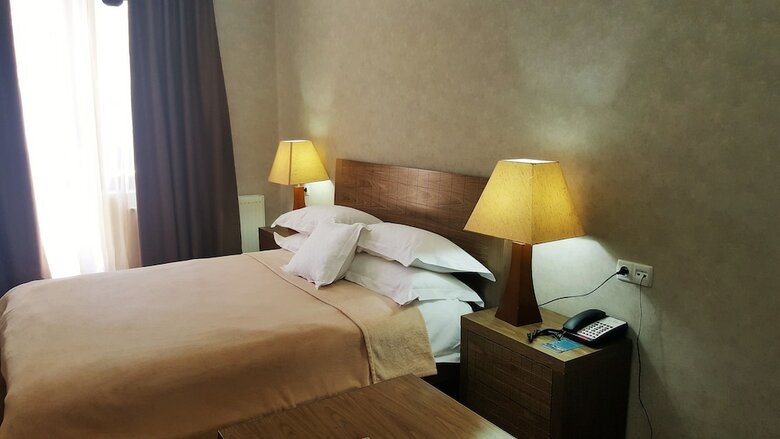 Hotel Crystal