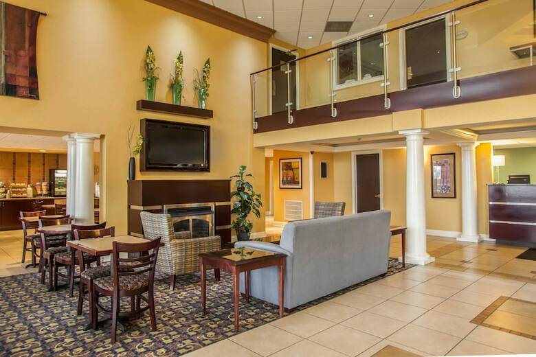 Hotel Quality Inn And Suites St Charles -west Chicago