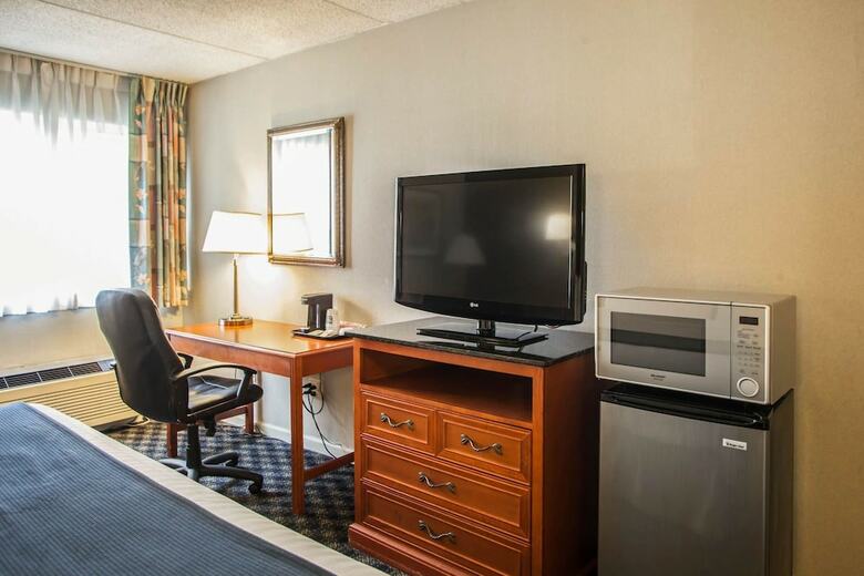 Hotel Quality Inn And Suites St Charles -west Chicago