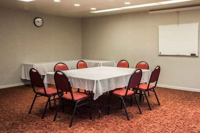 Hotel Quality Inn And Suites St Charles -west Chicago
