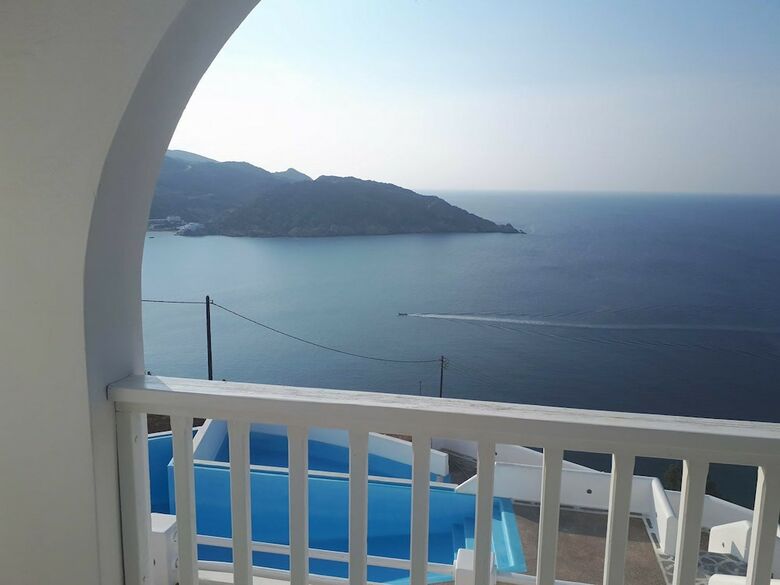 Petradi Hotel
