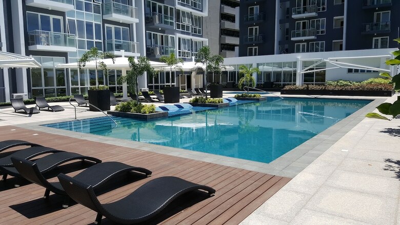 Aparthotel Newtown Blvd