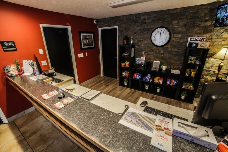 Hotel Sunnyside Inn & Suites