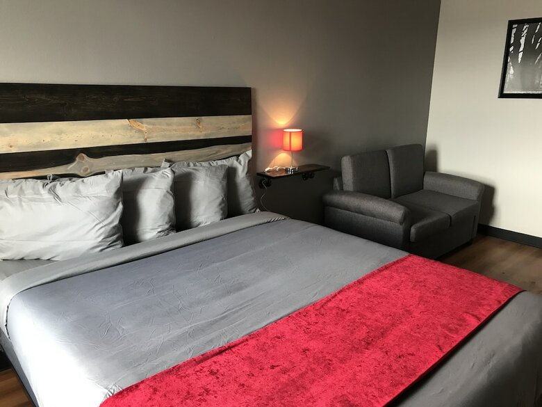 Hotel Sunnyside Inn & Suites