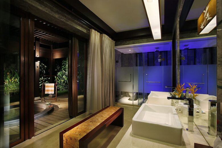 Hotel Narada Resort & Spa Perfume Bay