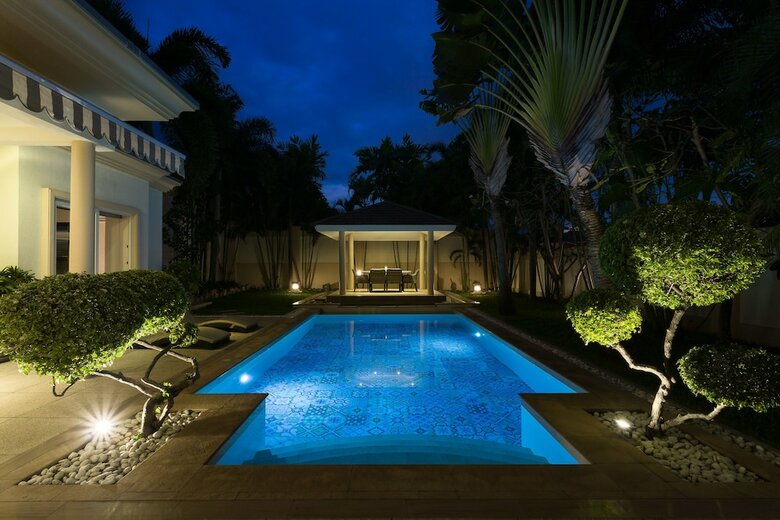 Luxury Pool Villa Srv