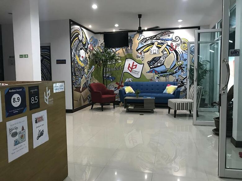 Hostal Bedbox Guesthouse & Hostel