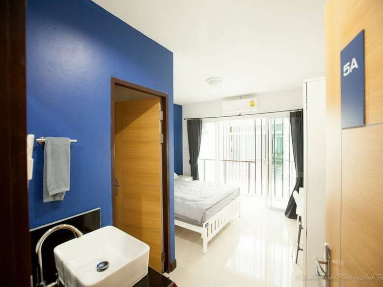 Hostal Bedbox Guesthouse & Hostel